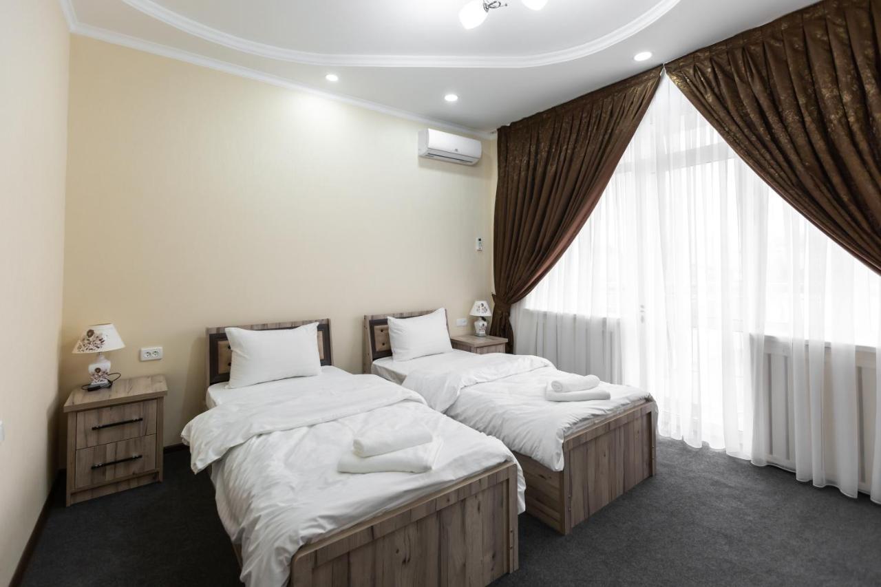 Light Hotel Taškent Exteriér fotografie